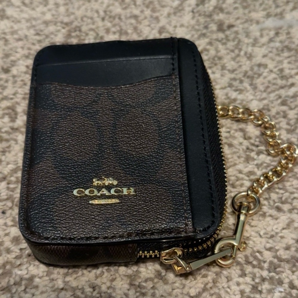 NWOT Coach Black and Brown Card Holder with Gold Accents